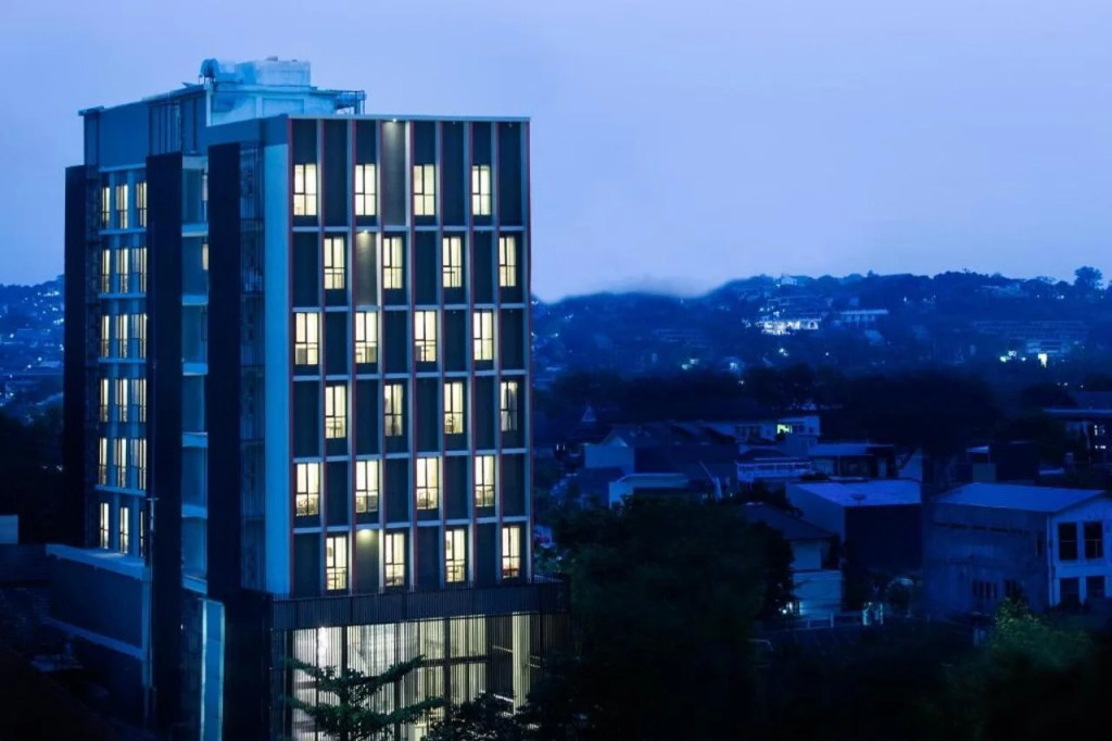 Up-Peak Hotel Simpang Lima Semarang Managed by InJourney Hospitality