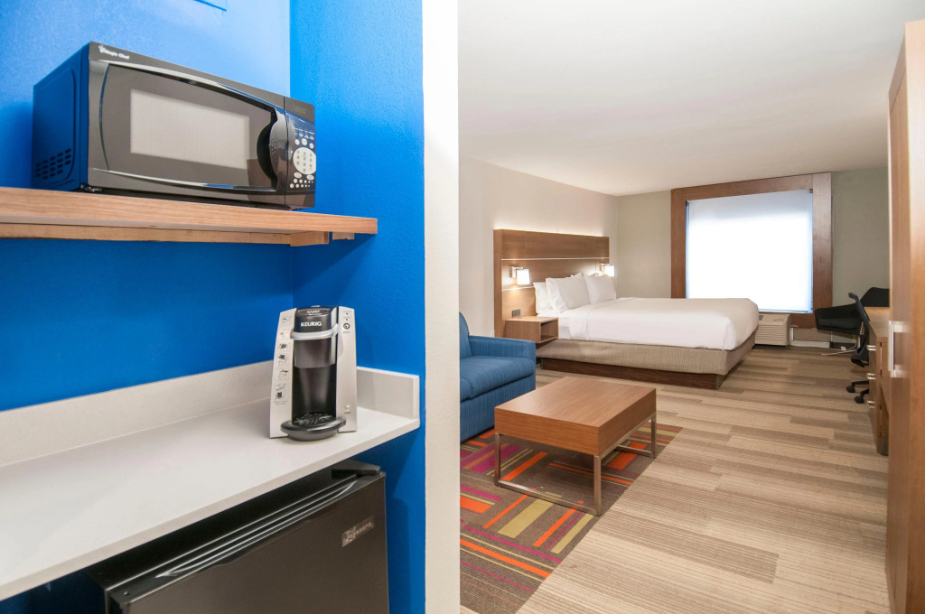Holiday Inn Express Hotel & Suites Plano West - Frisco by IHG