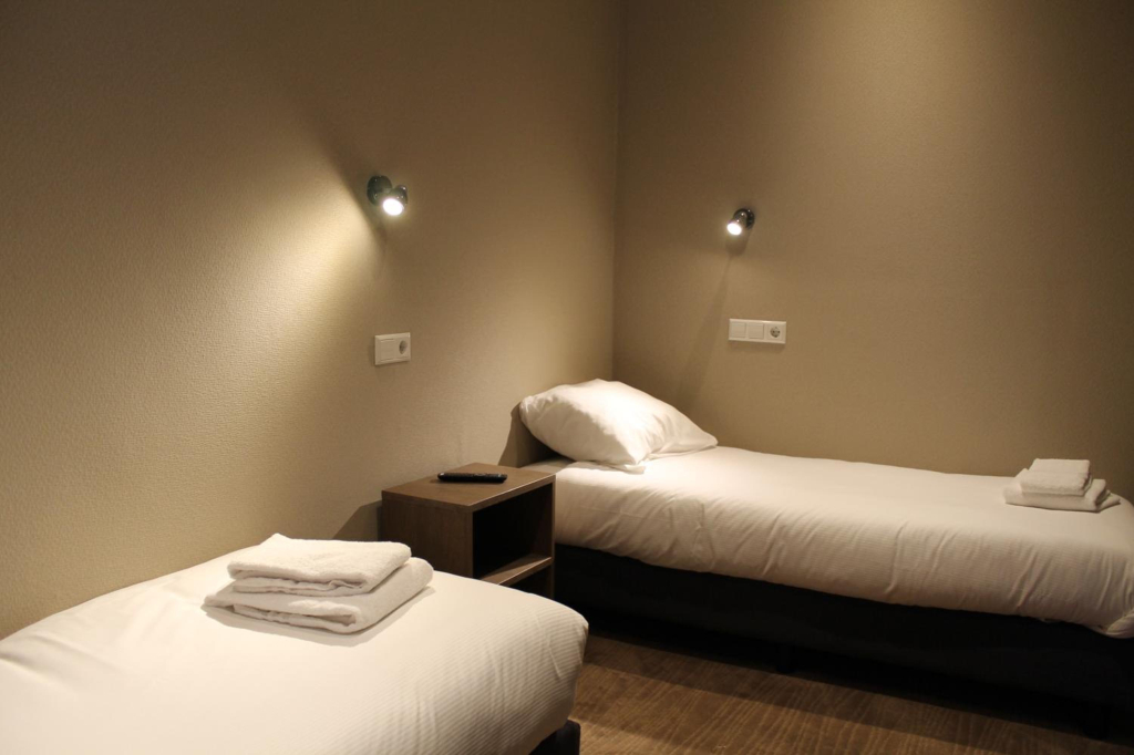 Blossoms City Hotel