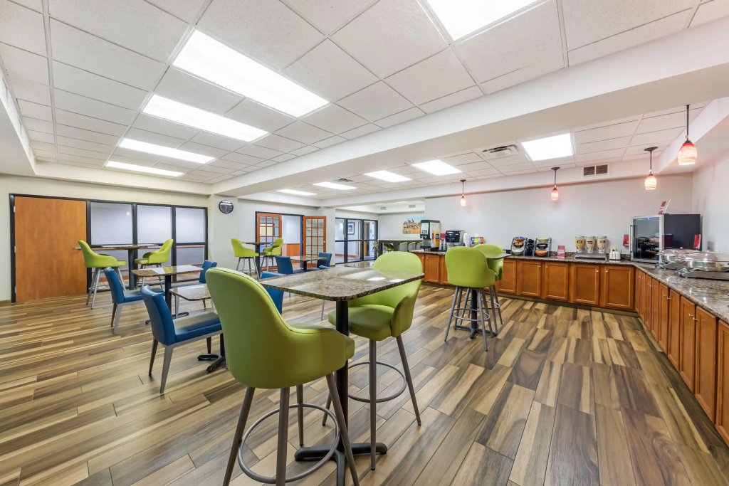 Best Western Plus Midwest City Inn & Suites