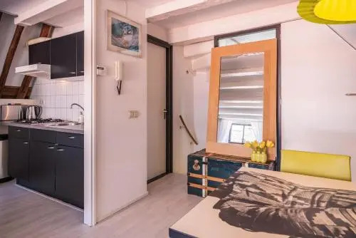 Apartment Step by Step