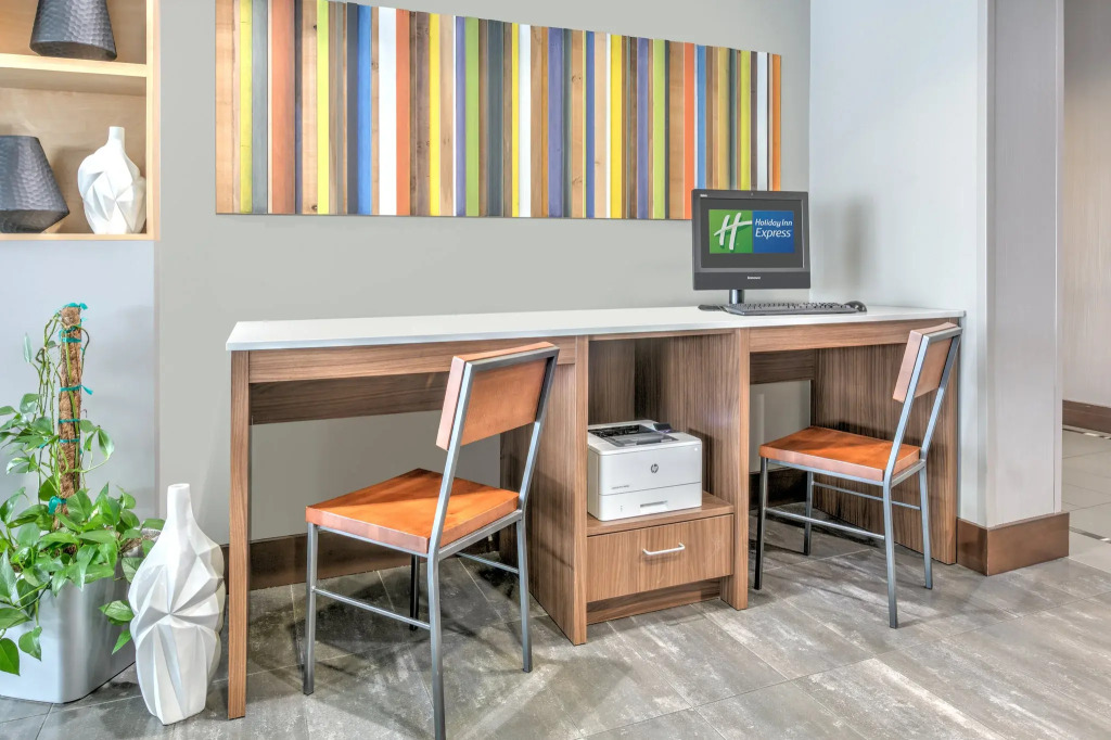 Holiday Inn Express Hotel & Suites Clute-Lake Jackson by IHG