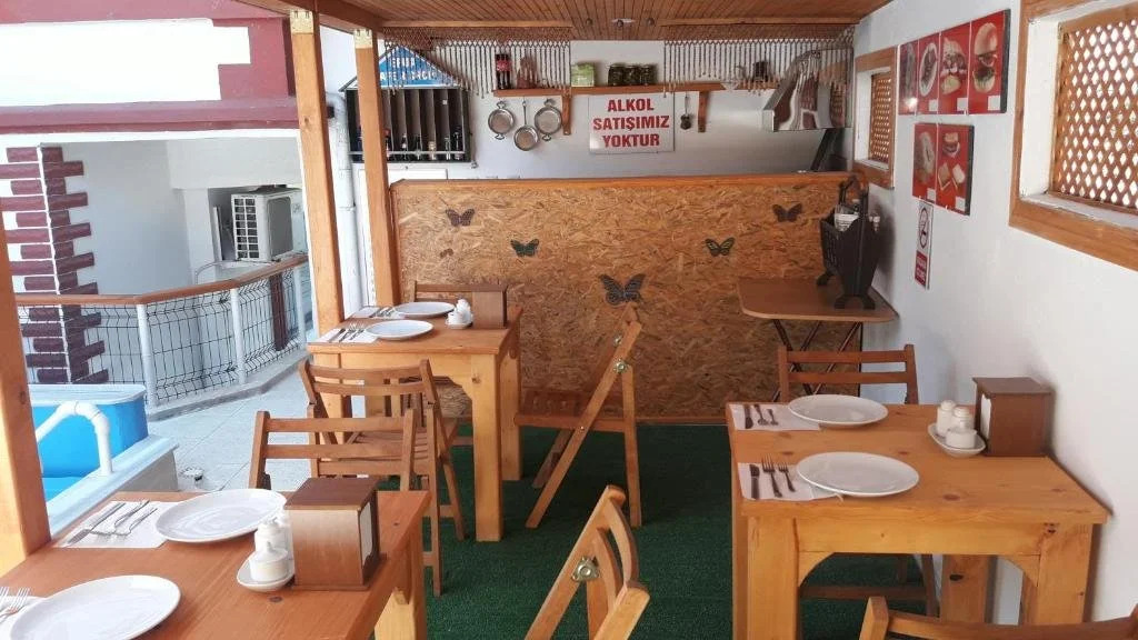 Efua Hotel