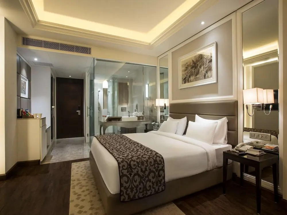 Singhania Sarovar Portico
