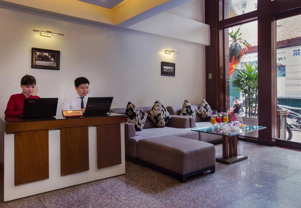 Eliana Ruby Hotel & Travel