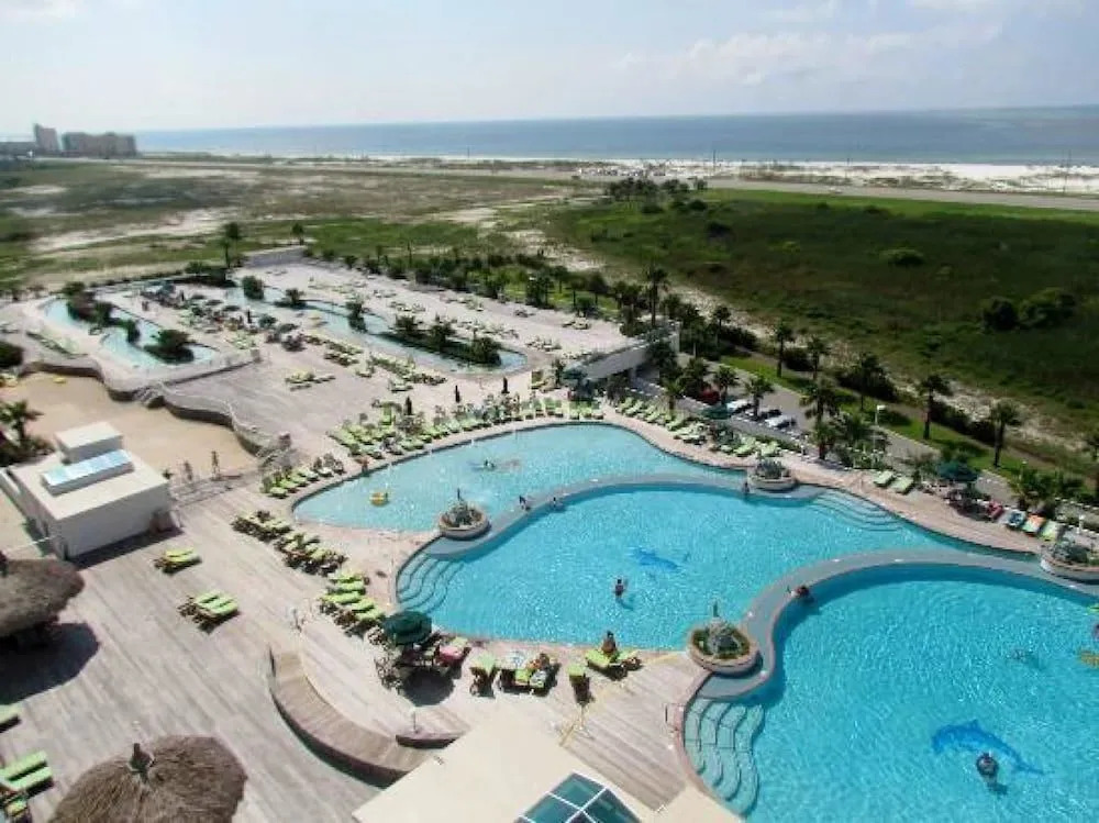 Caribe Resort by Hosteeva