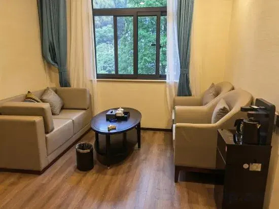 Huangshan Zhiguan Shanju Hotel