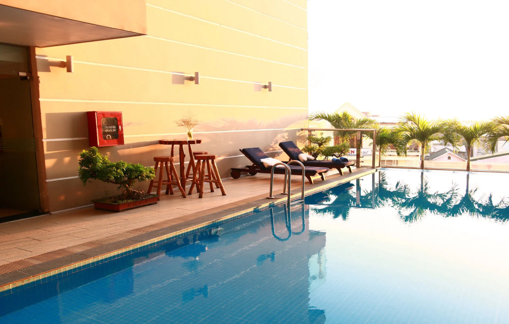 Shine Hue Hotel 2