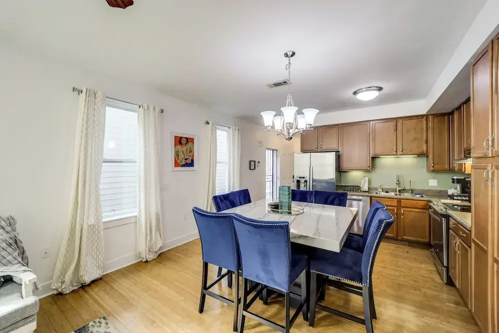 Queen City Charm Near University & Hospitals