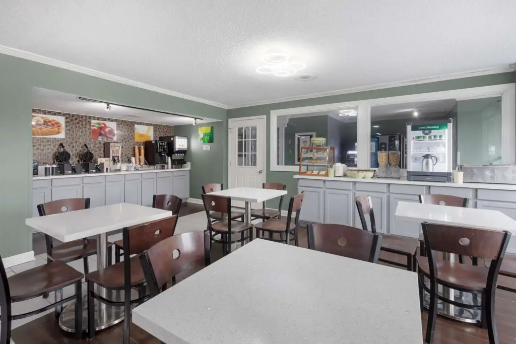 Downtown Inn & Studio Suites