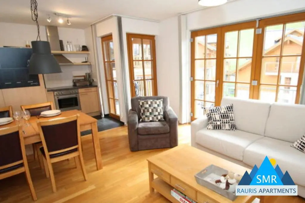 Manuela 13 by SMR Luxury Apartments