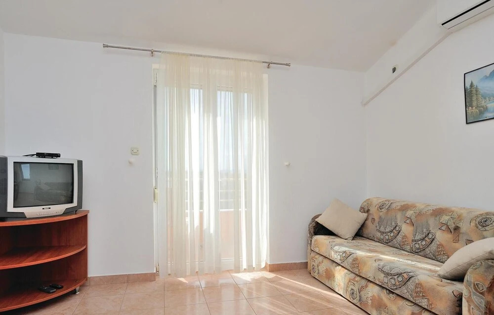 Nice Home in Privlaka With Wifi and 1 Bedrooms