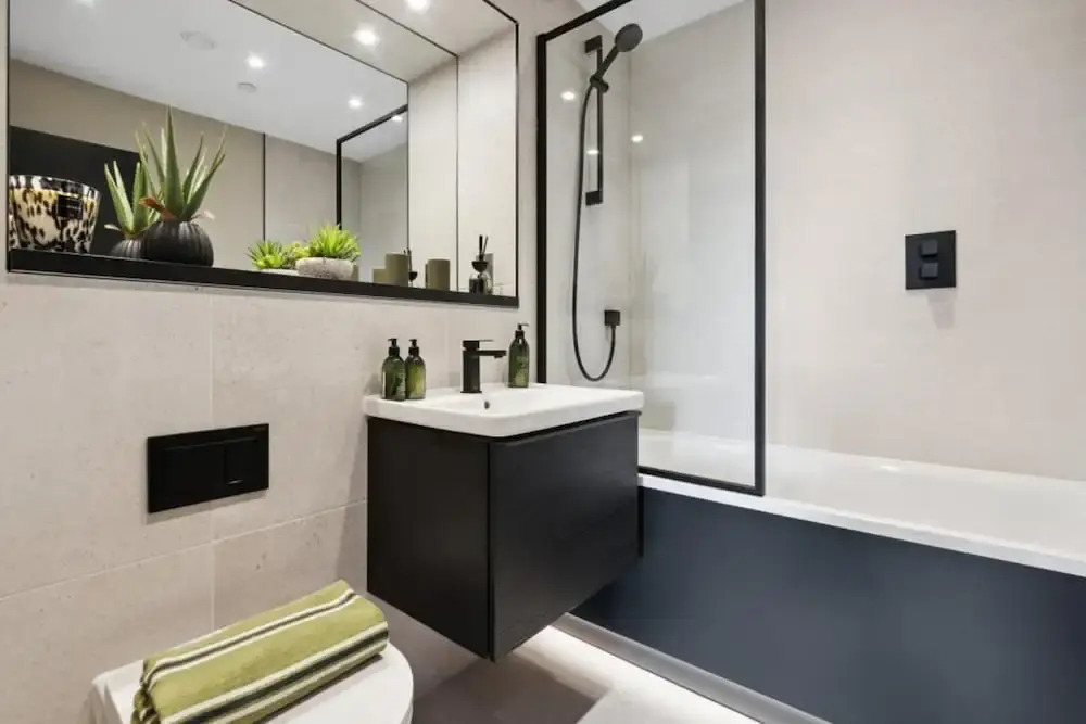 02 Arena - Luxury 2 Bed Double En-suite W/balcony