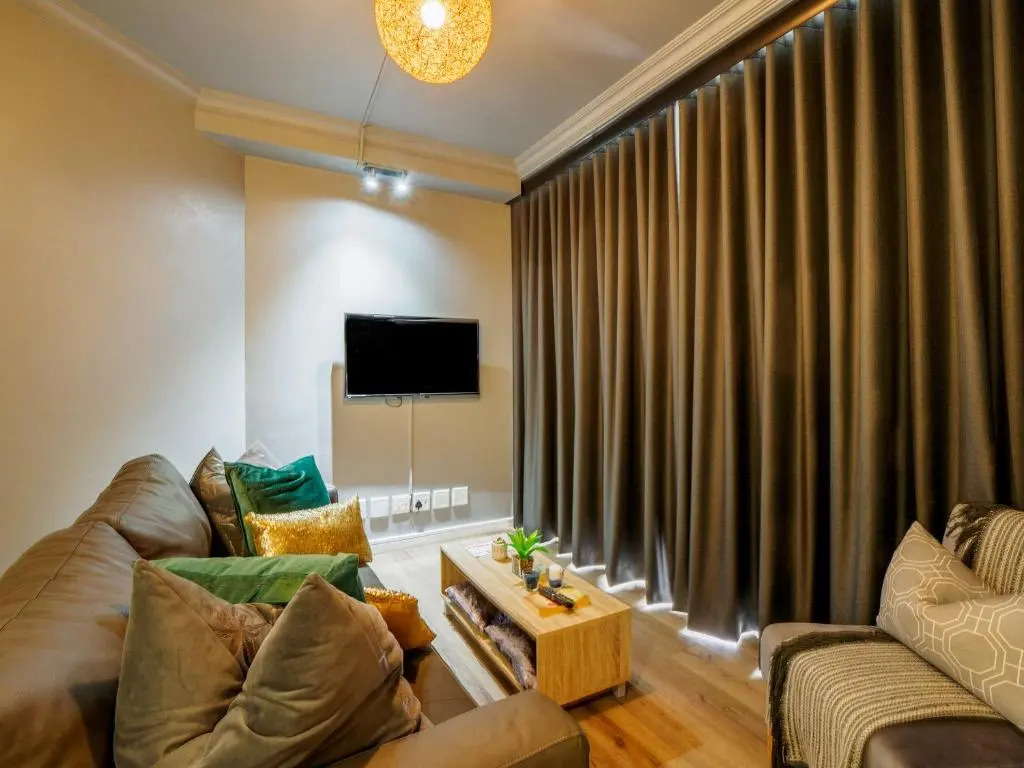 2 Sleeper with King Bed at Point Waterfront