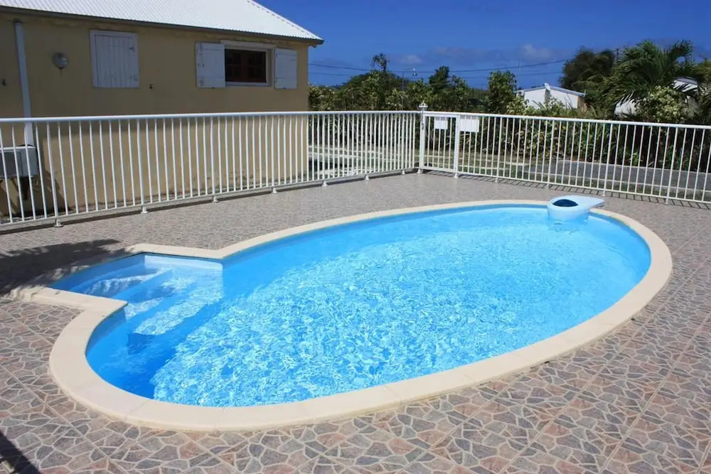 House With 2 Bedrooms in Saint-françois, With Pool Access, Furnished Garden and Wifi - 3 km From the Beach