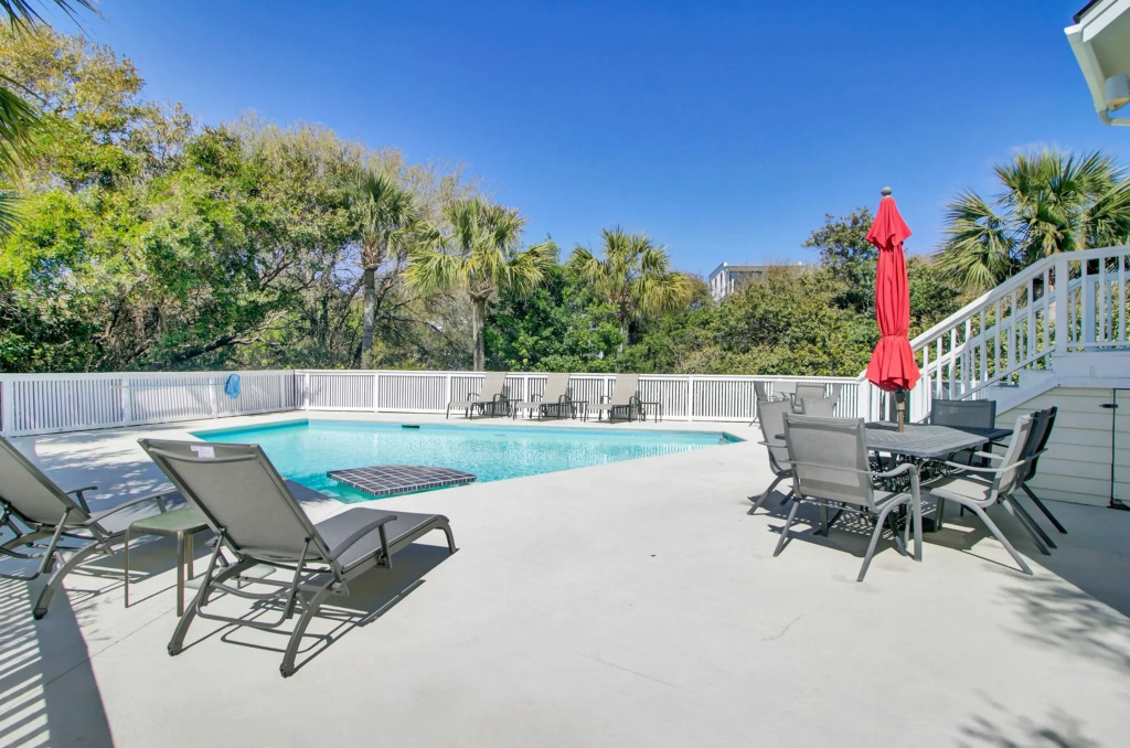 12 Dunecrest Lane by Avantstay 2 Mins to Beach w/ Pool & BBQ