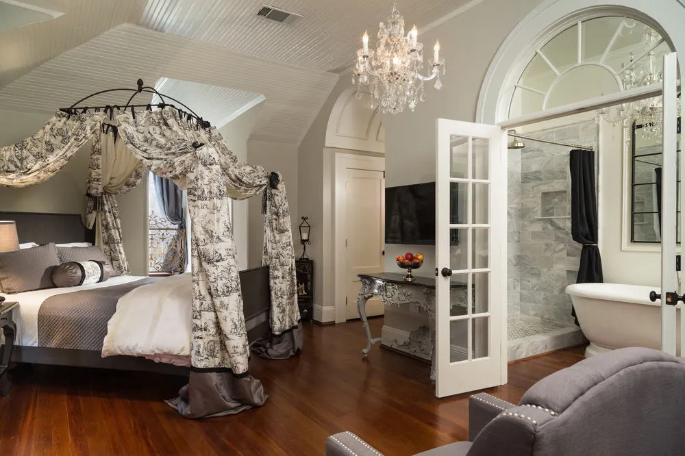 The Twelve Oaks Bed & Breakfast