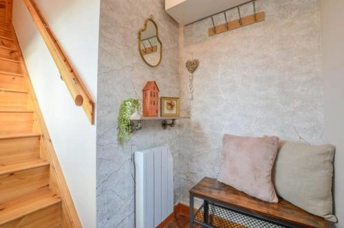 Rowan Tree Apartment