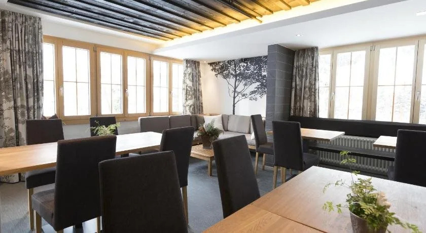 Le Petit Relais