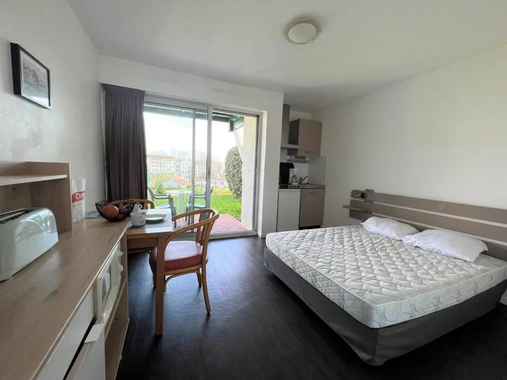Appartement Cambo-les-Bains, 1 pièce, 2 personnes - FR-1-495-100