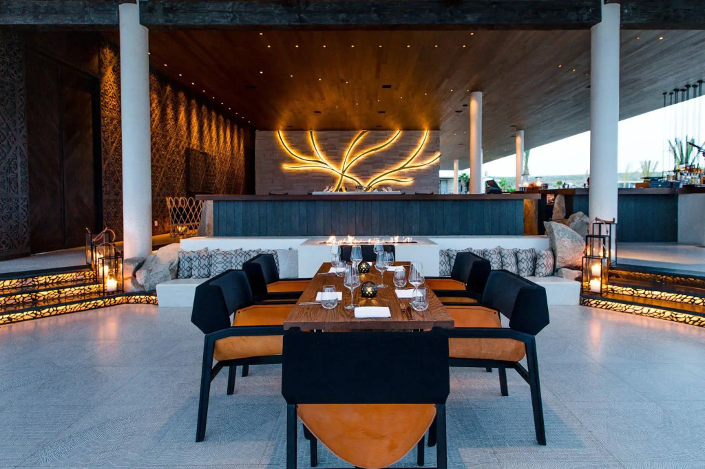 Chileno Bay Resort & Residences, Auberge Collection