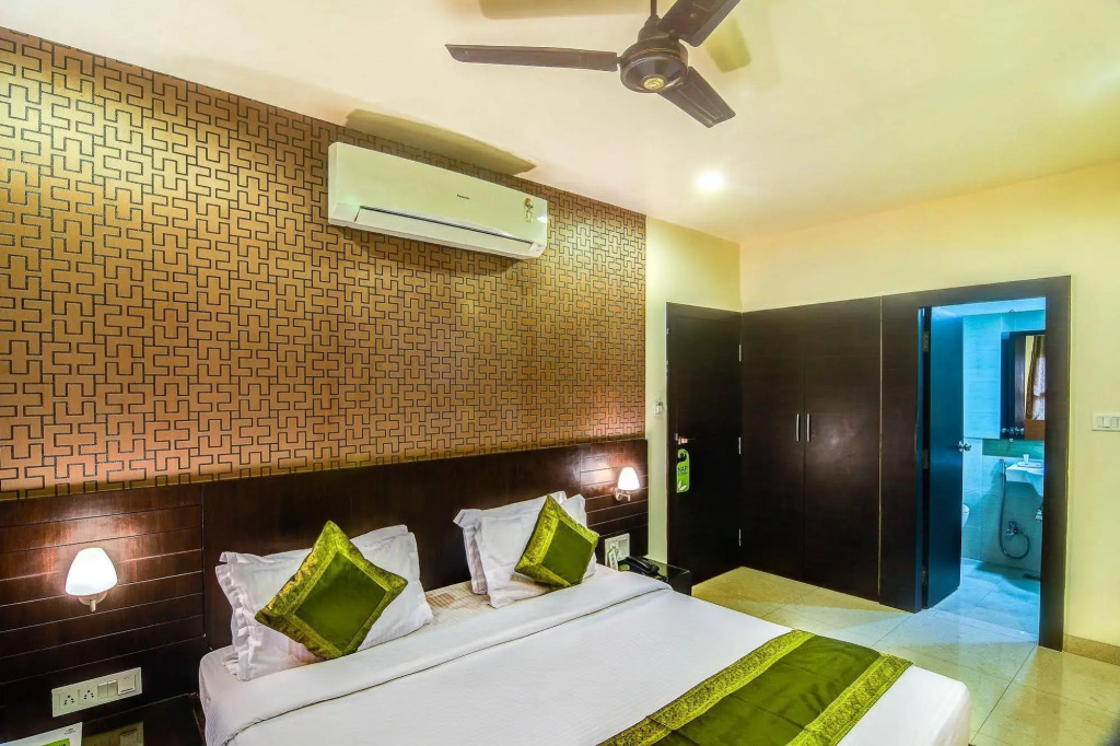 FabHotel Kamla Regency - Rani Kamlapati Station
