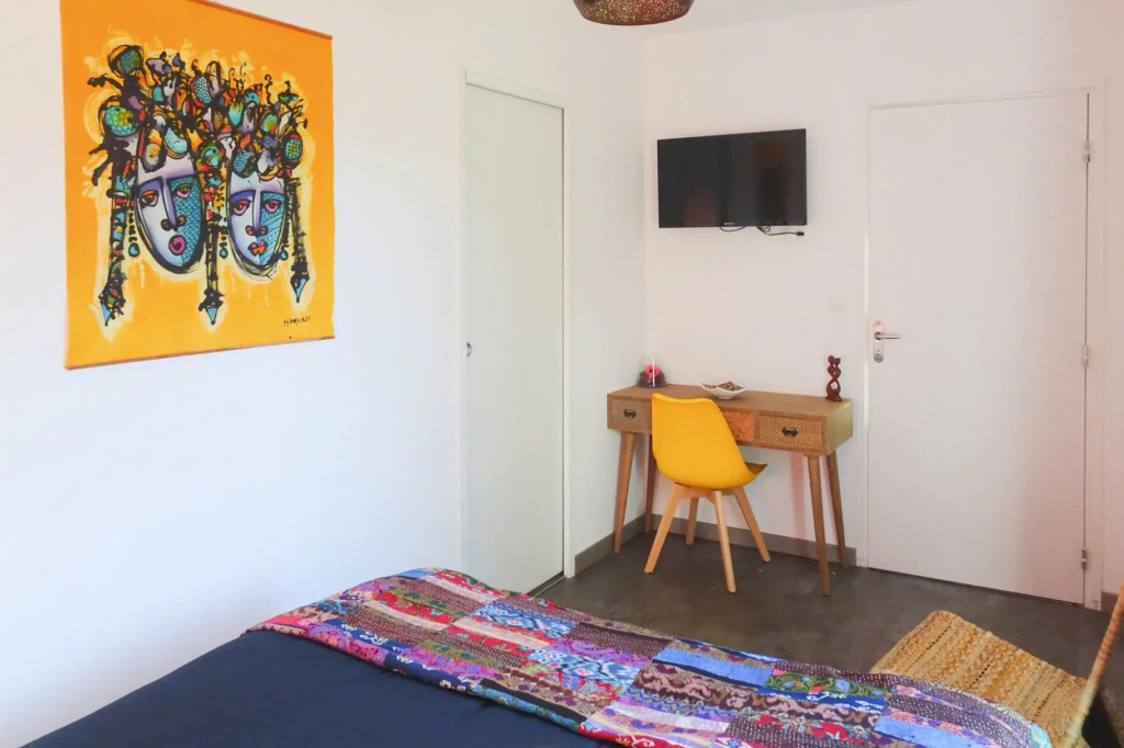 Holiday Home Located in the Middle of the Popular Seaside Resort, Cancale