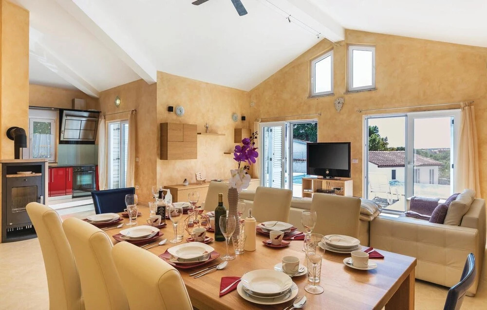 Awesome Home In Medulin