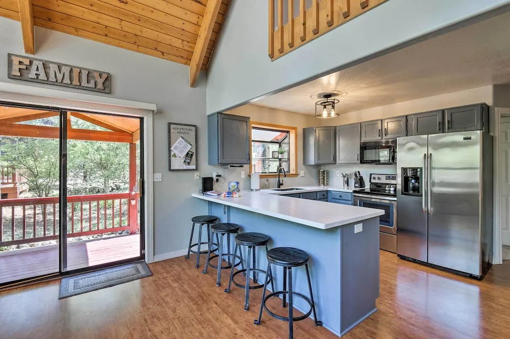 Modern Mountain Chalet: Munds Park Retreat w/ Deck