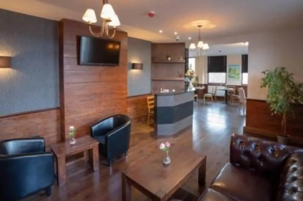 Eagle Hotel Luton Airport