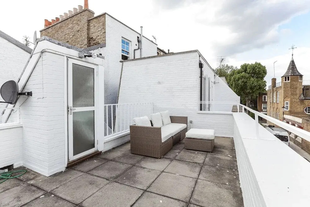 Sparkling 2 Bed Mews House