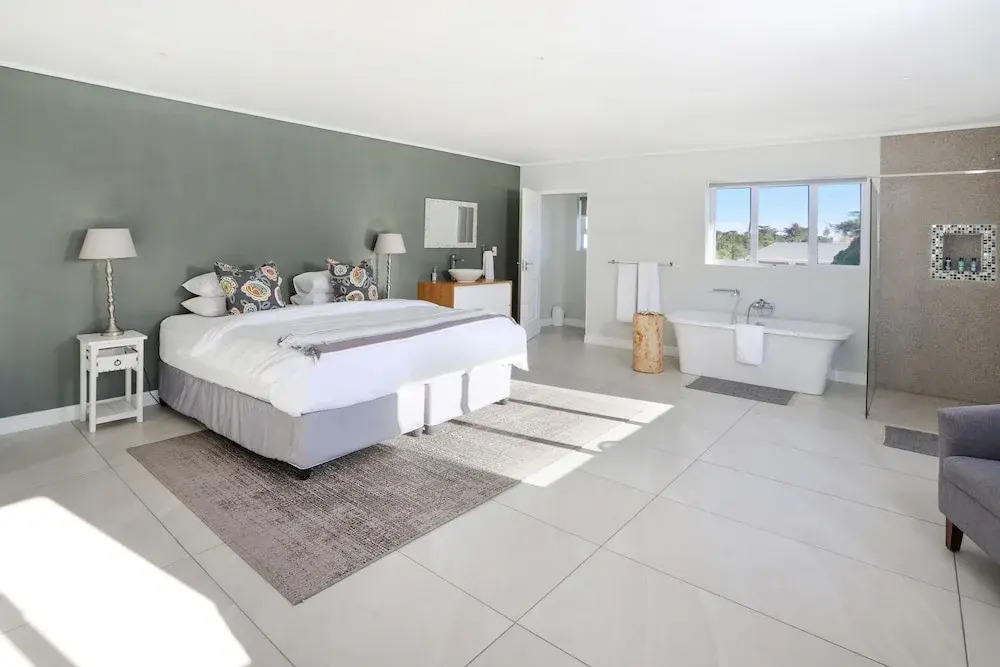 269 on Main Holiday Home