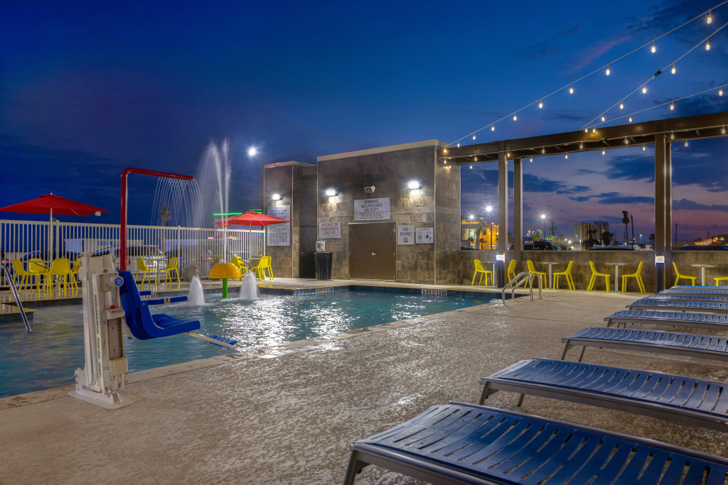 Tru By Hilton Galveston, Tx