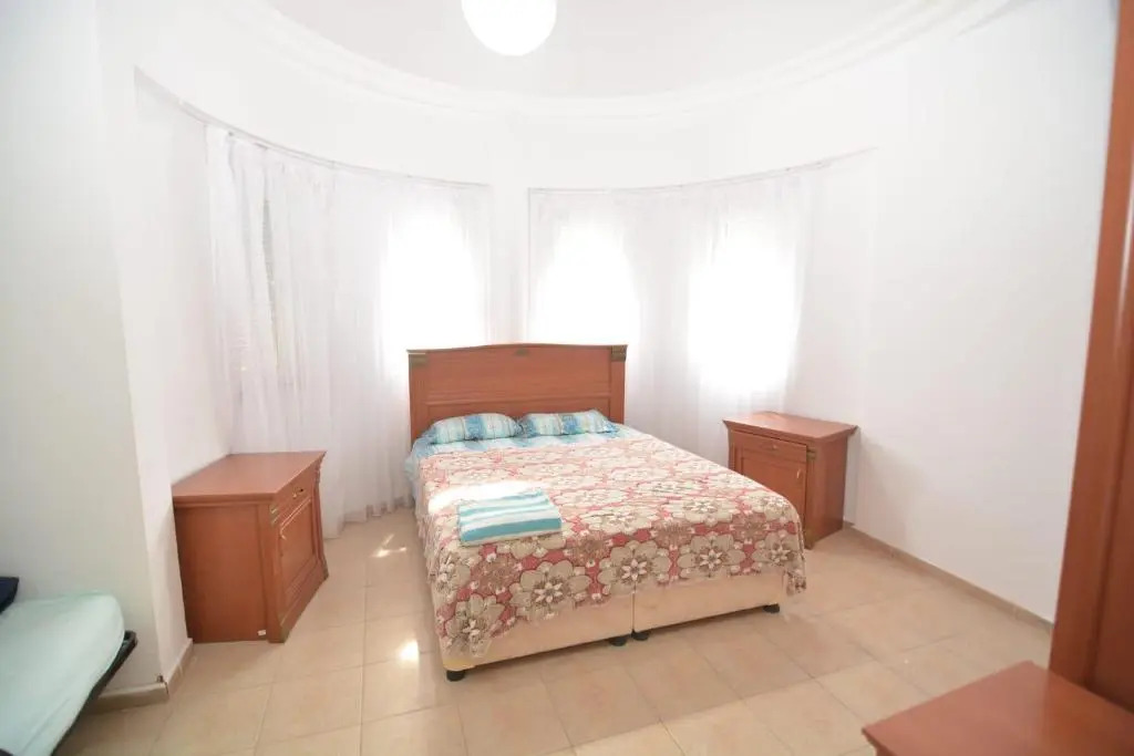 Bella Villa 6
