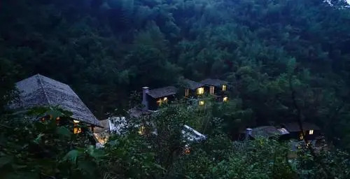 Yunxi Daijia Mountain Guesthouse