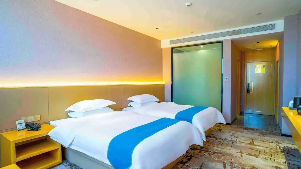 Yuntai Guanjing International Hotel