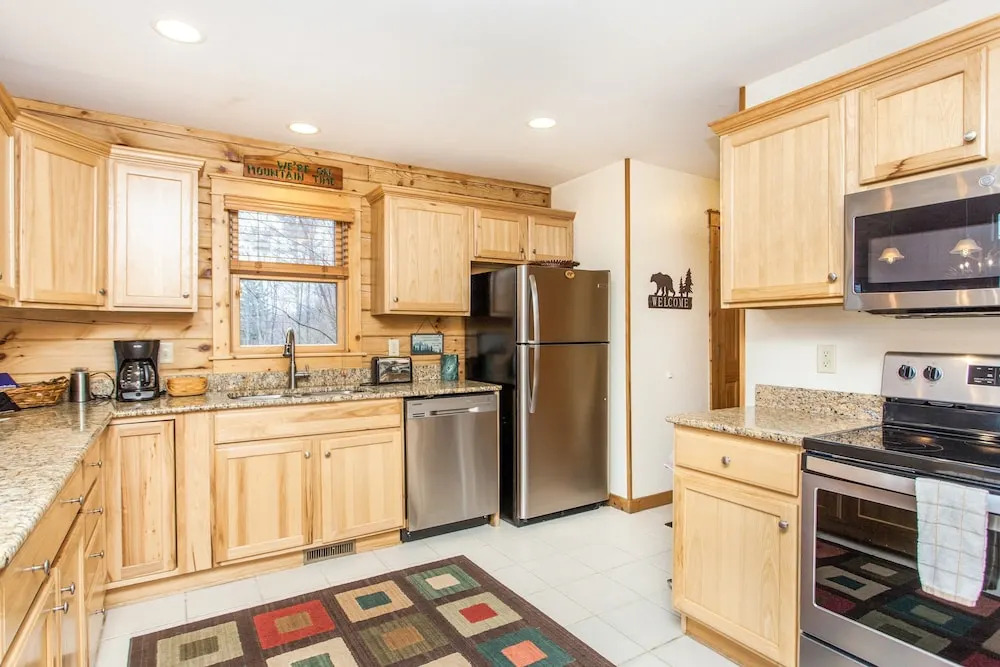 69 Valley Heights Home 4 Bedrooms 3.5 Bathrooms Home