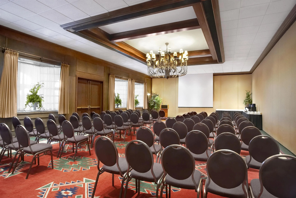 Red Deer Resort & Casino
