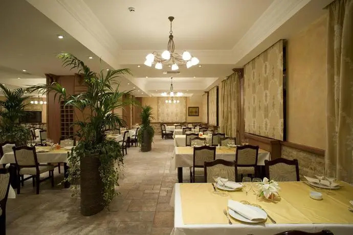 Hotel Prestige