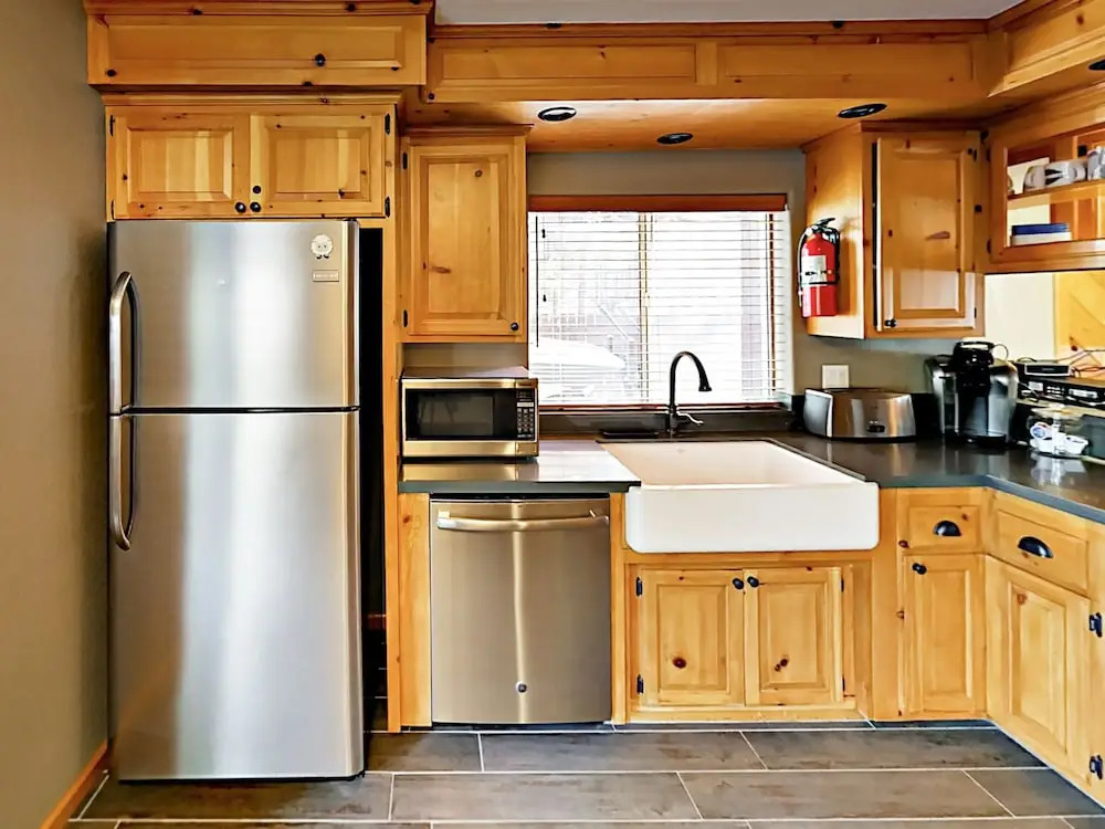 585 Golden West Drive Home 3 Bedrooms 2 Bathrooms Home