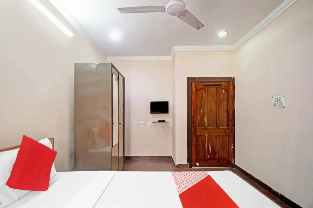 OYO 89475 New Hotel City Of Joy