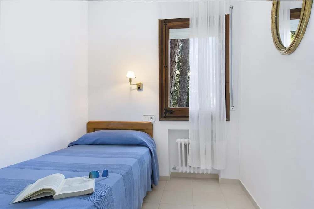 Apartment - 3 Bedrooms with Pool - 107488