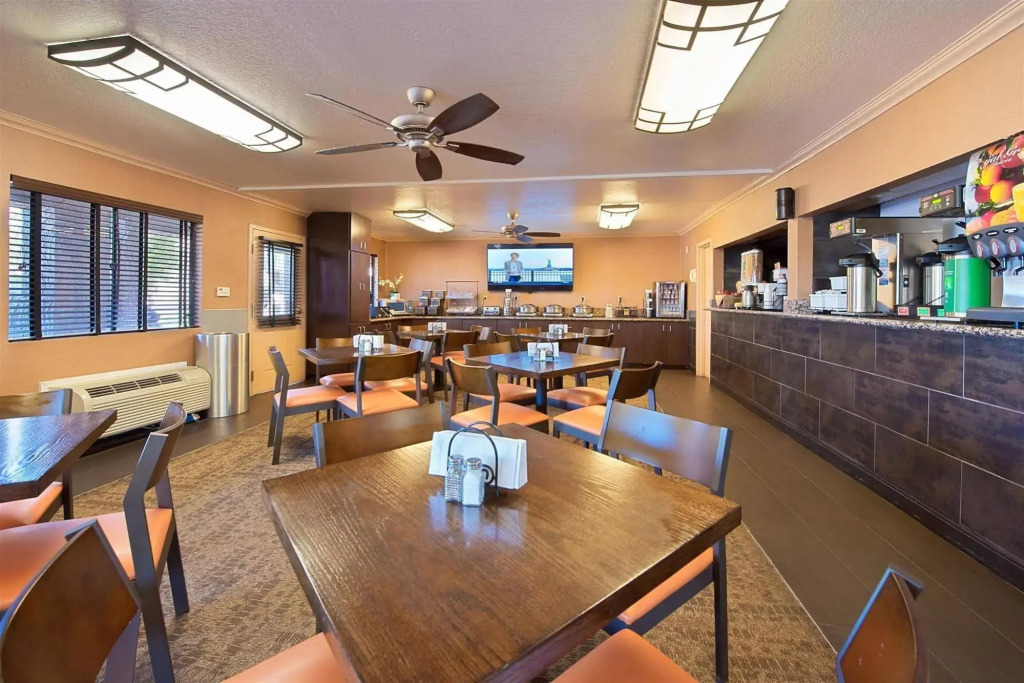 SureStay InnSuites Phoenix Hotel & Suites by Best Western