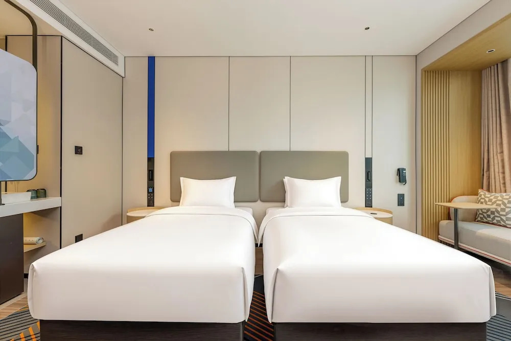 Holiday Inn Express Qinhuangdao Haigang by IHG