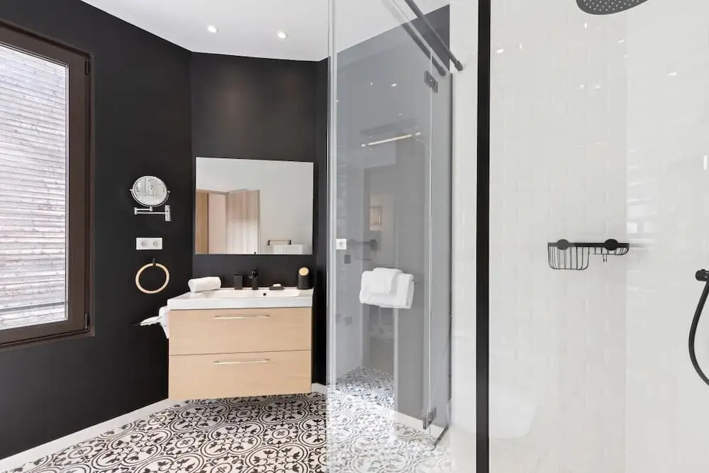 Stunning 2 Bed Apartment, Sleeps 4