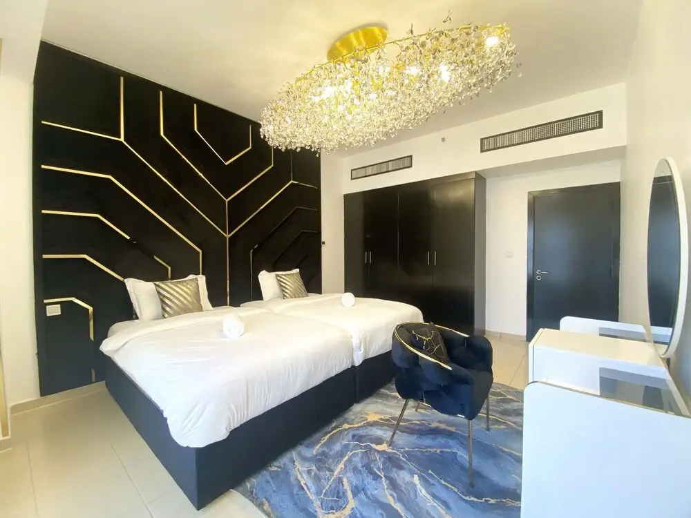 Marco Polo - Deluxe Waterfront Roomy Apt, Perfect for Groups