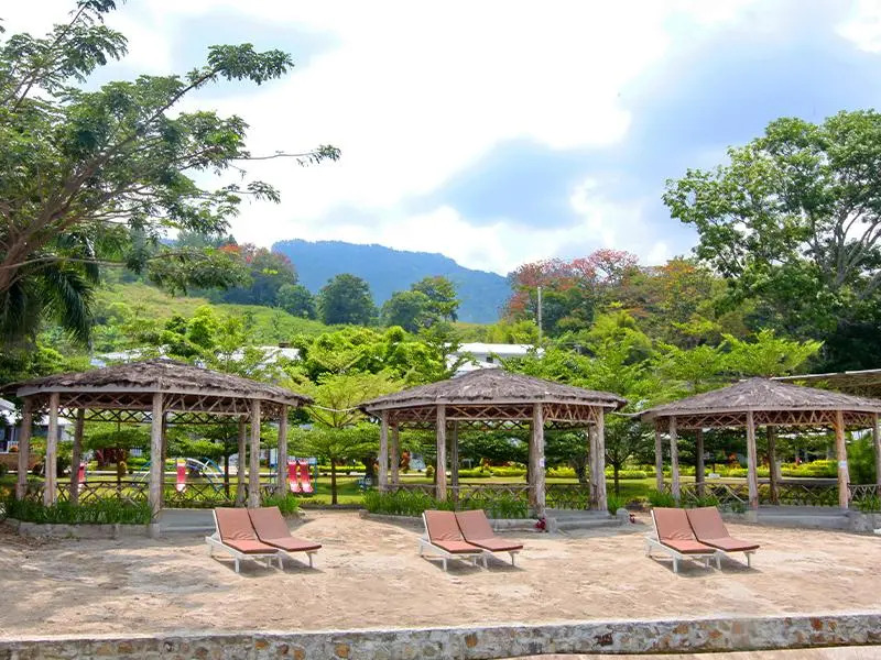 Toba Beach Hotel