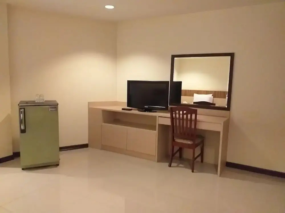 Sirichai Hotel
