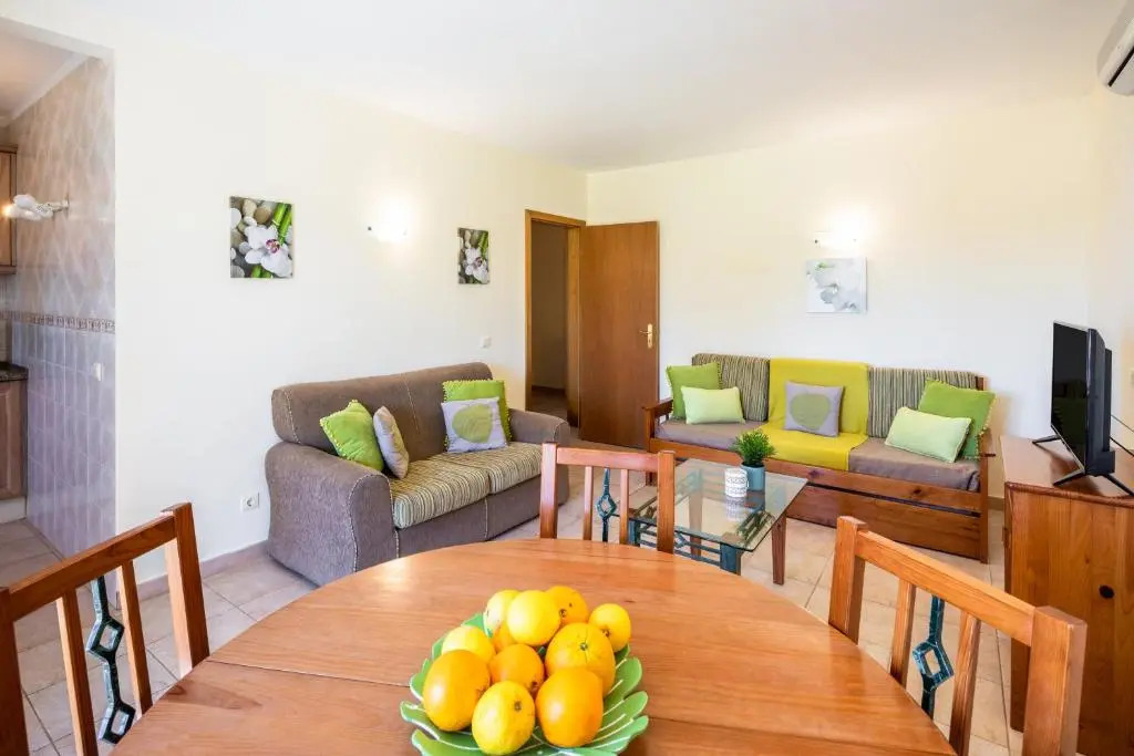Apartamentos Monte dos Avós, Albufeira by AlgarveBlossom