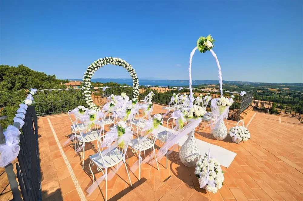 Villa on top of a Hill With an Enchanting View of Lake Bolsena